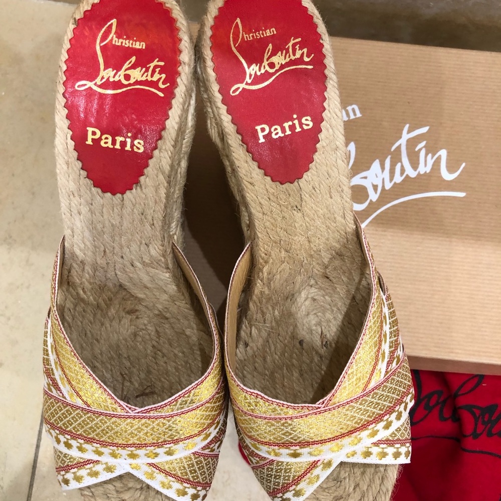 Christian Louboutin Wedge Espadrille Size 37